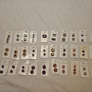 Lot of 30 Vintage Streamline Sewing Buttons Button Cards.